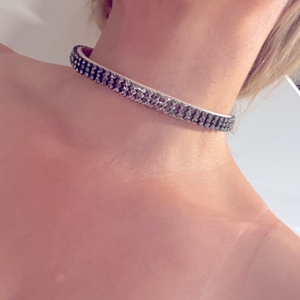 Embellished Tory Burch Bracelet/chocker - Picture 8 of 10